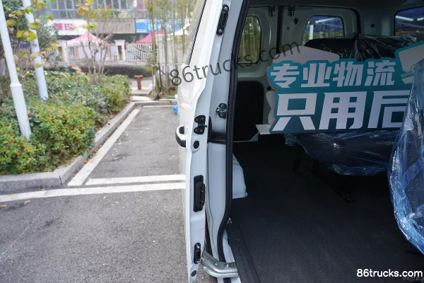 Karry Jiangtun E5 2025 6-Seat Pure Electric Light Bus CATL 41.86kWh Cargo Box (2) | 86Trucks