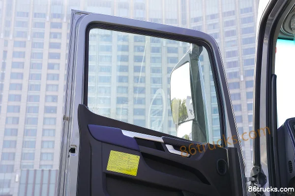 Beijing Trucks i Dream 6X4(10 wheels) Hybrid Tractor Truck Microvast 29.54 kWh Cab (3) | 86Trucks