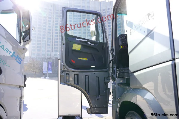 Beijing Trucks i Dream 6X4(10 wheels) Hybrid Tractor Truck Microvast 29.54 kWh Cab (2) | 86Trucks