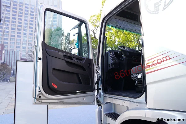Beijing Trucks Zhui Meng 7L Diesel 350 hp 4X2(6 wheels) Fast Gear 9-Speed AMT Automatic Cargo Truck Cab (1) | 86Trucks