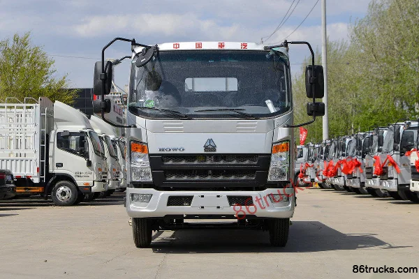 Sinotruk Sinotruk HOWO Hanjiang M Light Truck flatbed truck
