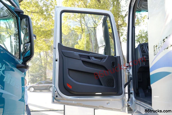 Beijing Trucks Dream Youth Edition 14.5L LNG 540hp 6X4(10 wheels) Fast Gear 12-Speed Tractor Truck Cab (2) | 86Trucks