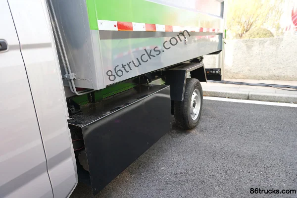 Chery Commercial Vehicle Kairui X3 4X2(6 roues) camion benne à ordures électrique pur Cabine (3) | 86Trucks