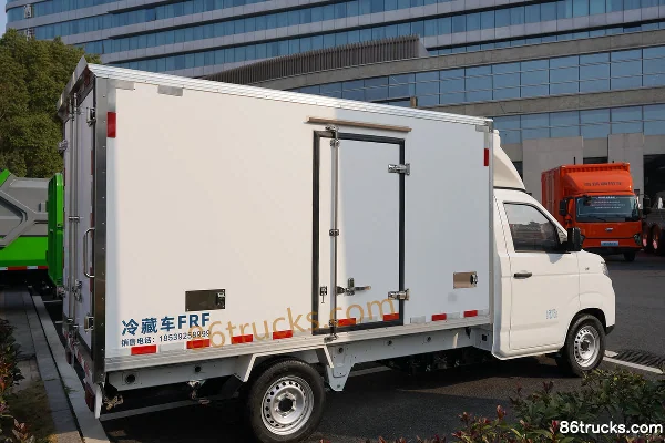 Chery Commercial Vehicle Karry X5 4X2(6 wheels) Single Row Pure Electric Refrigerated Truck Cab (3) | 86Trucks