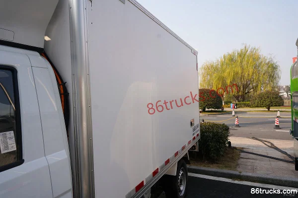 Chery Commercial Vehicle Karry X5 4X2(6 wheels) Single Row Pure Electric Refrigerated Truck Cab (2) | 86Trucks