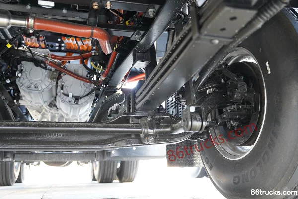 Beijing Trucks Lanmeng 7 Plain Version 6X4(10 wheels) Pure Electric Tractor Truck CATL 600kWh Chassis (3) | 86Trucks