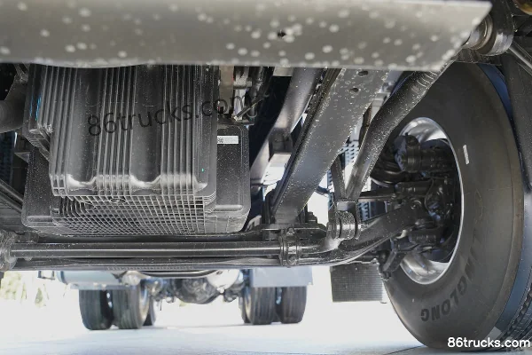 Beijing Trucks Dream Pro 14.5L LNG 630hp 6X4(10 wheels) ZF12-Speed AMT Automatic Tractor Truck Chassis (3) | 86Trucks