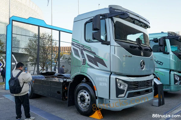 Proton Auto Dijiang Ta 6X4(10 wheels) Pure Electric Tractor Truck Fudi 400kWh Exterior
