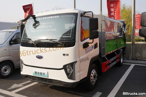 Chery Commercial Vehicle Zero Meter 4X2(6 wheels) Pure Electric Self-Loading Garbage Truck Exterior (3) | 86Trucks