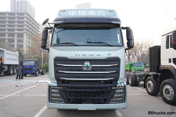 Sinotruk HOWO TH7 Heavy Truck 440 hp 6X4(10 wheels) AMT Automatic Tractor Truck Exterior (2) | 86Trucks