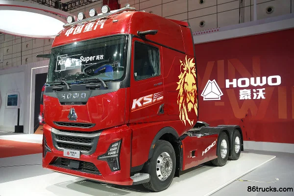 Sinotruk HOWO KS Extended Version 14.6L Diesel 680 hp 6X4(10 wheels) ZF AMT Automatic Tractor Truck Exterior (3) | 86Trucks