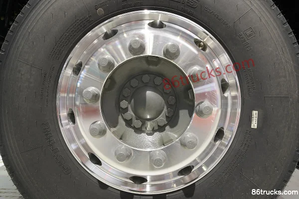 Sinotruk HOWO TS 14,6L LNG 590 ch 6X4(10 roues) Sinotruk AMT automatique tracteur routier Châssis (2) | 86Trucks
