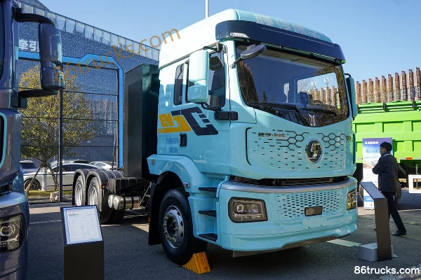 Proton Auto Dijiang Re 6X4(10 wheels) electric tractor truck AVIC 600kWh Exterior