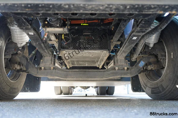 Proton Auto Dijiang Re 6X4(10 wheels) electric tractor truck 655.84kWh Chassis (1) | 86Trucks
