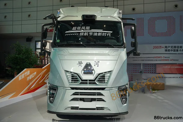 Sinotruk H7 7.4L diesel 330hp 4X2(6 wheels) Sinotruk 10-speed AMT van cargo truck Exterior (2) | 86Trucks
