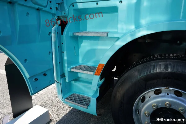 Proton Auto Dijiang Ta 6X4(10 roues) tracteur routier 100% électrique 600,92 kWh Cabine (2) | 86Trucks