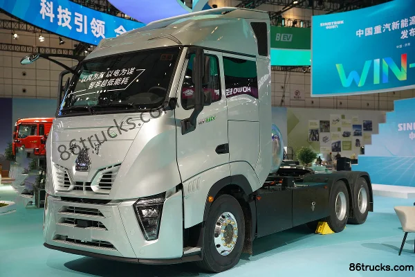 Sinotruk H7 6X4(10 wheels) Range-Extended Hybrid Tractor Truck Weichai 400.43 kWh Exterior (3) | 86Trucks