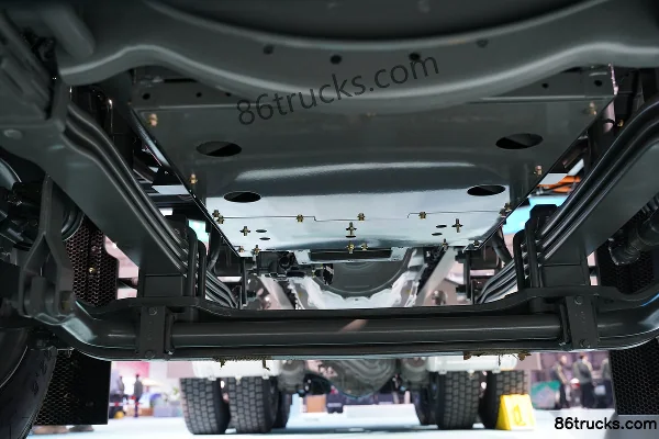 Sitrak C7M 6X4(10 wheels) Electric Tractor Truck CATL 600 kWh Chassis (1) | 86Trucks