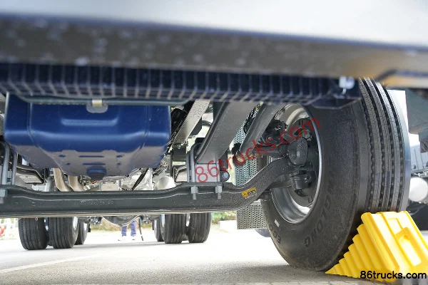 Sitrak C7M 13,3 L LNG 540 ch 6X4(10 roues) Sinotruk 12 vitesses tracteur routier Châssis (3) | 86Trucks
