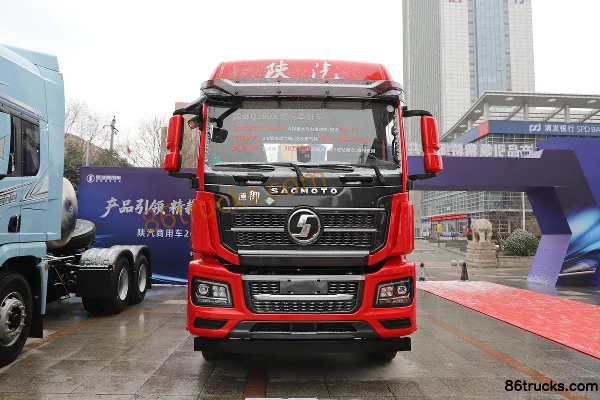 SHACMAN Commercial Vehicle Deyu Q300S All-Rounder 14.8L LNG 540 hp 6X4(10 wheels) Fast Gear 12-Speed Tractor Truck Exterior (2) | 86Trucks