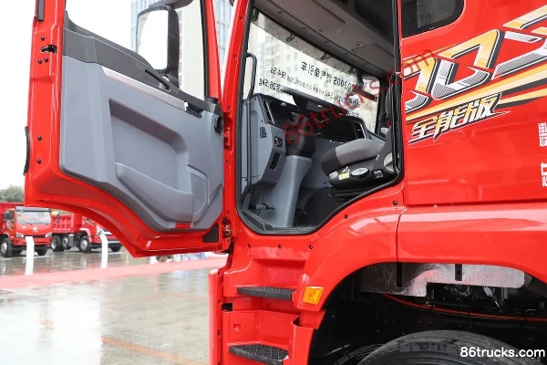 SHACMAN Commercial Vehicle Deyu Q300S All-Rounder 14.8L LNG 540 hp 6X4(10 wheels) Fast Gear 12-Speed Tractor Truck Cab (2) | 86Trucks
