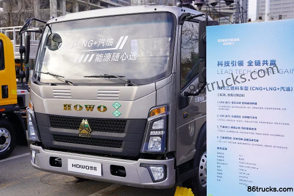 Sinotruk Qixing Harsh H3 2L LNG/CNG 150 hp 4X2(6 wheels) WLY 6-Speed 4.15m Single Row Flatbed Light Truck Exterior (3) | 86Trucks