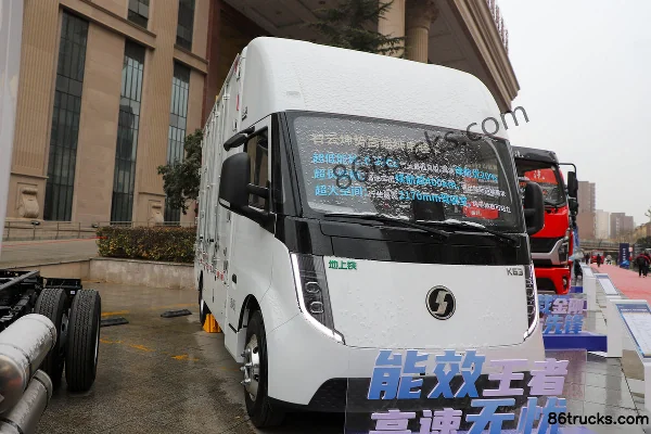 SHACMAN Zhiyun Kunshi Air Brake High Roof 4.15m Single Row Electric Van Light Truck CATL 140.41kWh 4X2(6 wheels) Exterio