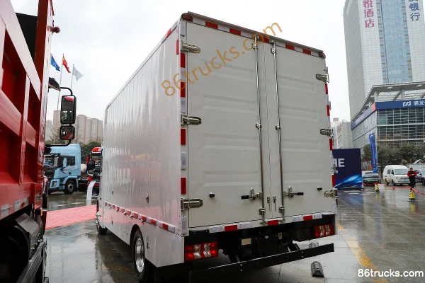 SHACMAN Zhiyun Kunshi Air Brake High Roof 4.15m Single Row Electric Van Light Truck CATL 140.41kWh 4X2(6 wheels) Body (2) | 86Trucks