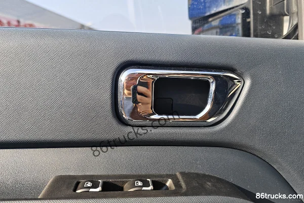 SHACMAN Zhiyun Kunshi Air Brake High Roof 4.15m Single Row Electric Cargo Cage Light Truck CATL 140.41kWh 4X2(6 wheels) Cab (3) | 86Trucks