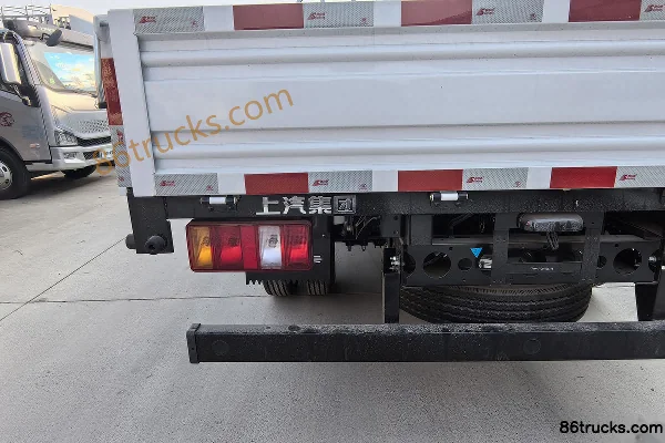 Yuejin Yuejin C500 143 hp 4X2(6 wheels) 4.2m single-row panel flatbed light truck Body (3) | 86Trucks