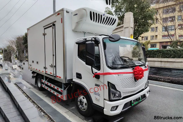 Foton Zhilan ES1 4x2(6 wheels) 4.08m Single-row Pure Electric Refrigerated Truck EVE 140.15kWh Exterior
