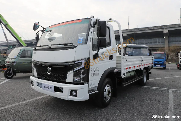 Feidi MV6 2L CNG 150hp 4X2(6 wheels) Fast Gear 8-speed 4.15m Single-row Flatbed Light Truck Exterior (3) | 86Trucks