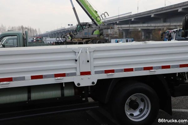 Feidi MV6 2L CNG 150hp 4X2(6 wheels) Fast Gear 8-speed 4.15m Single-row Flatbed Light Truck Body (1) | 86Trucks