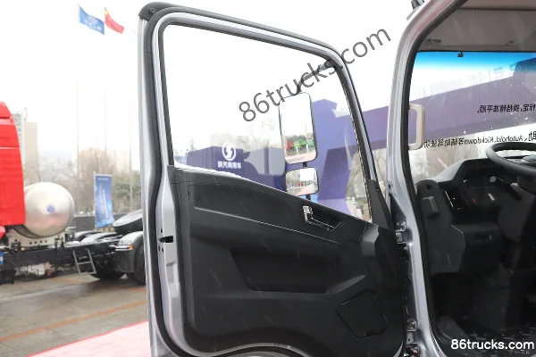 SHACMAN Commercial Vehicle Delong G200 2.5L diesel 170 ch 4X2(6 roues) Fast Gear 8-speed 4.18 m single-row flatbed light truck Cabine (2)