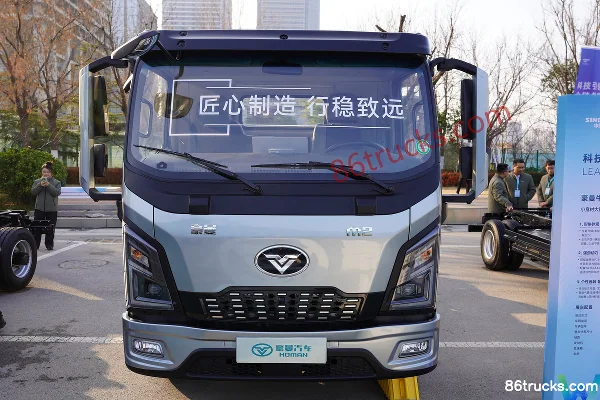 Sinotruk Niuqichongtian MAX 180 hp 4X2(6 wheels) 3.85m Cab-over Chassis Cargo Truck Exterior (2) | 86Trucks