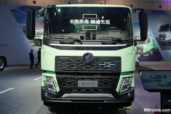 Sinotruk V5-X 6X4(10 wheels) Electric Tractor Truck CATL 400kWh Exterior (2) | 86Trucks