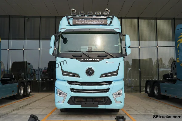 SHACMAN Delong X6000 Édition Prestige 13.5L diesel 630 ch 6X4(10 roues) Fast Gear 16 vitesses AMT automatique tracteur routier Extérieur (2)