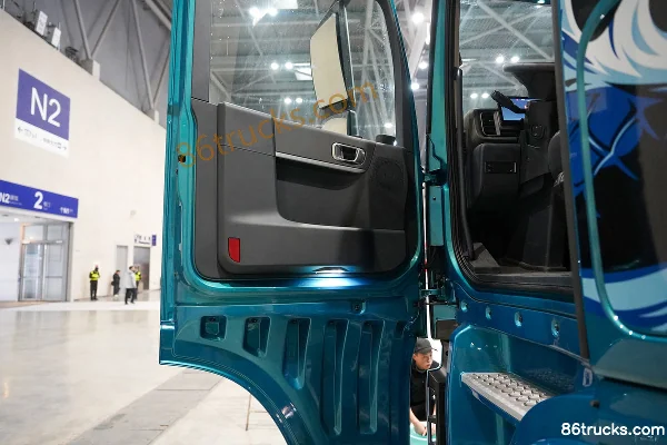 Dongfeng Tianlong KH 640 hp 6X4(10 wheels) AMT Automatic Tractor Truck Cab (2) | 86Trucks