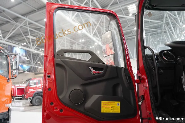 Dongfeng Commercial Vehicle Tianjin KR 260 hp 4X2(6 wheels) Flatbed Truck Cab (1) | 86Trucks