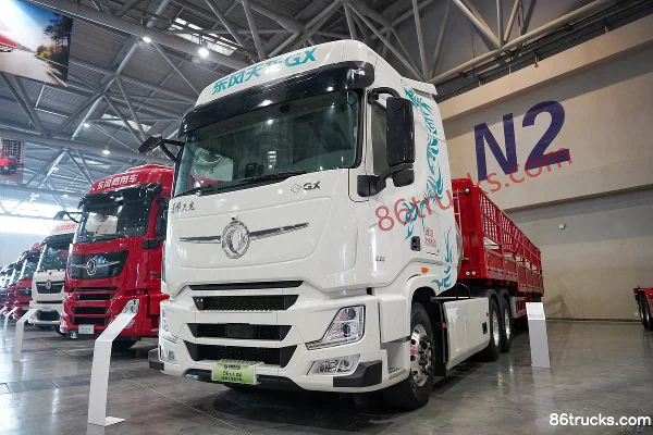 Dongfeng Tianlong Flagship KX 14.5L LNG 630hp 6X4(10 wheels) Eaton Endurant AMT Tractor Truck Exterior (3) | 86Trucks