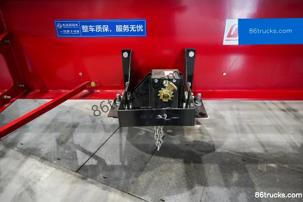 Dongfeng Tianlong Flagship KX King Edition 14.5L LNG 630hp 6X4(10 wheels) Eaton 12-speed AMT Automatic Tractor Truck Body (3) | 86Trucks