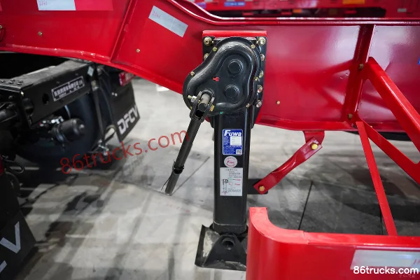 Dongfeng Tianlong Flagship KX King Edition 14.5L LNG 630hp 6X4(10 wheels) Eaton 12-speed AMT Automatic Tractor Truck Body (2) | 86Trucks
