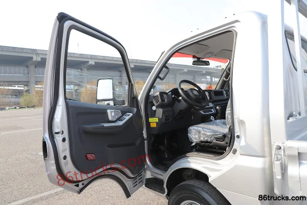 Feidi MX 2.0L 121 hp 4X2(6 wheels) CNG dual fuel 4.01m single-row flatbed micro truck Cab (1) | 86Trucks