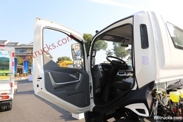 Feidi EW7 Air Brake 4.18m Single Row Electric Flatbed Light Truck CATL 120.27kWh 4X2(6 wheels) Cab (1) | 86Trucks