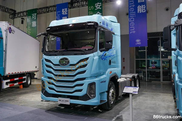 FAW Jiefang Yingchi 11.1L Diesel 490hp 6X4(10 wheels) FAW Jiefang 12-Speed Tractor Truck Exterior (3) | 86Trucks