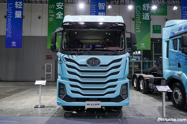 FAW Jiefang Yingchi 11.1L Diesel 490hp 6X4(10 wheels) FAW Jiefang 12-Speed Tractor Truck Exterior (2) | 86Trucks