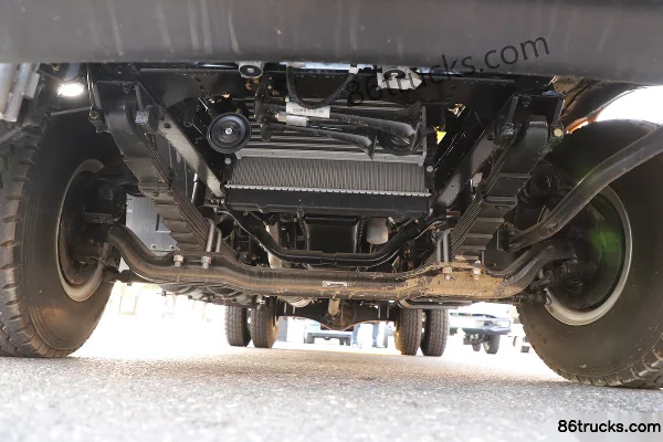 Feidi 7 180 ch 4X2(6 roues) 8 vitesses dépanneuse Châssis (1) | 86Trucks