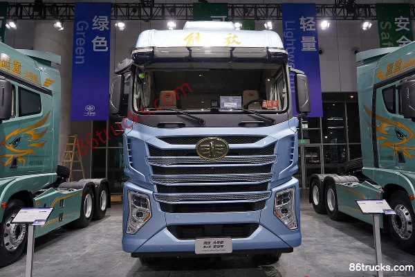 FAW Jiefang Yingtu First Class 15.6L LNG 660hp 6X4(10 wheels) FAW Jiefang 12-speed AMT Automatic Tractor Truck Exterior (2) | 86Trucks