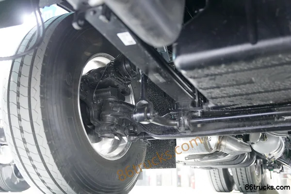 FAW Jiefang Qingdao Yingtu First Class 13.2L Diesel 640hp 6X4(10 wheels) FAW Jiefang 12-speed AMT Automatic Tractor Truck Chassis (3) | 86Tr