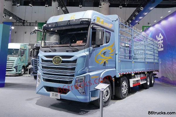 FAW Jiefang Qingdao Yingtu Business Class 13.2L Diesel 620hp 8X4(12 wheels) FAW Jiefang 12-speed AMT Automatic 9.4m Stake Cargo Truck Exteri